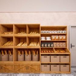 étagère pour boulangerie avec 6 niveaux bois massif ambiance
