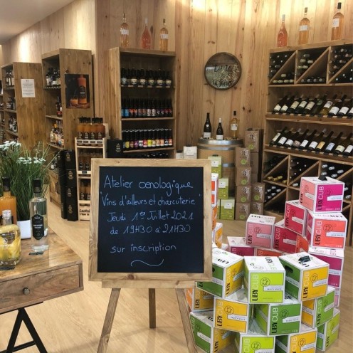 Agencement de la cave les Vins d'Adeline - Carrousel 3