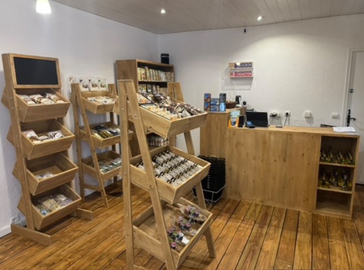 Agencement de l'épicerie Terra Bella Lecci
